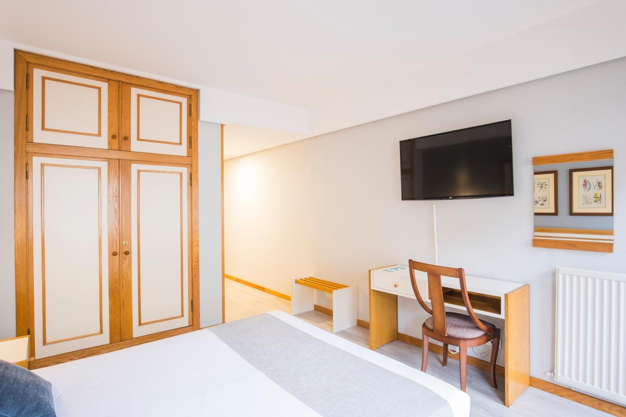 Hotel Alda บอยโร ภายนอก รูปภาพ