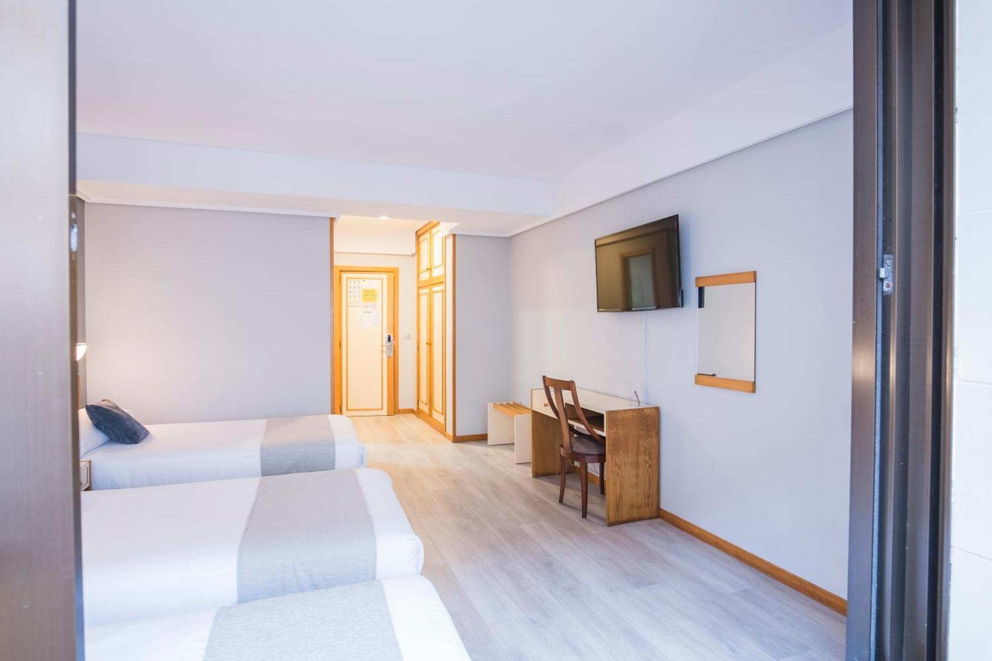 Hotel Alda บอยโร ภายนอก รูปภาพ