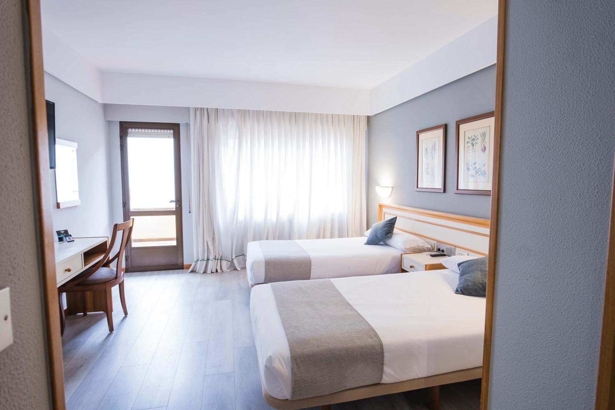 Hotel Alda บอยโร ภายนอก รูปภาพ